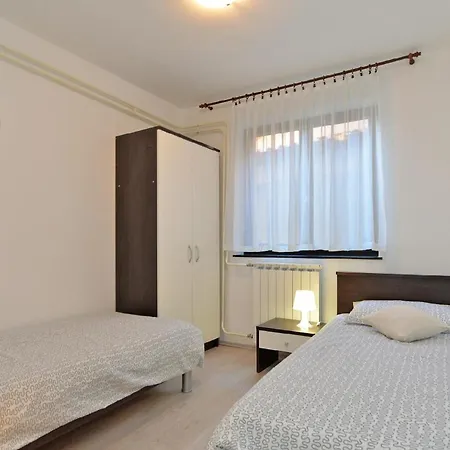 Fuer 4 Personen Ca 50 Qm In Fazana, Istrien Istrische Riviera Apartment Valbandon