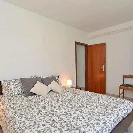 Apartment Fuer 4 Personen Ca 50 Qm In Fazana, Istrien Istrische Riviera *